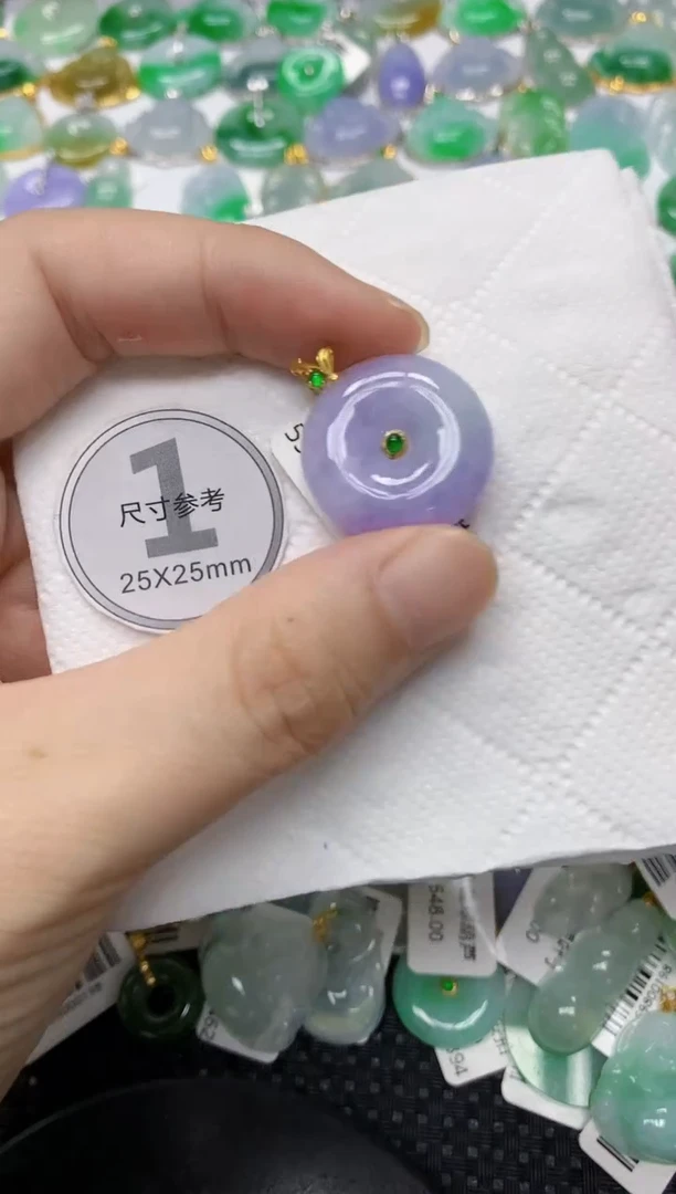 翡翠18K金镶嵌颈饰111111111