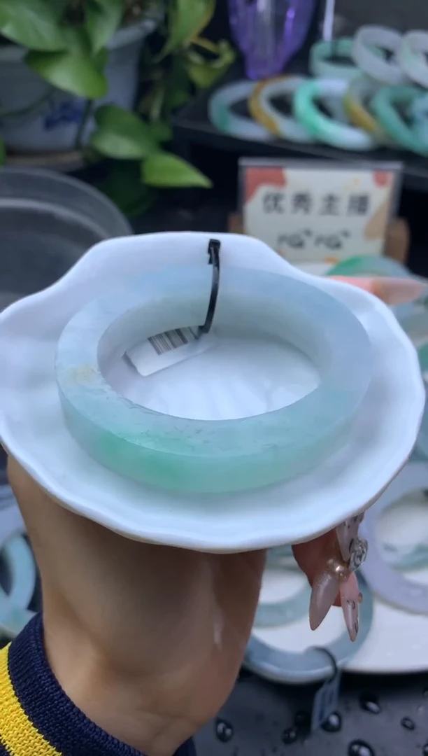 【闪购商品】定制翡翠定制翡翠手镯未镶嵌55-62贵妃