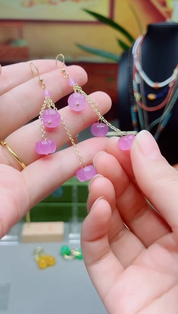 未镶嵌石英质玉（非洲翠）耳饰紫色南瓜流苏