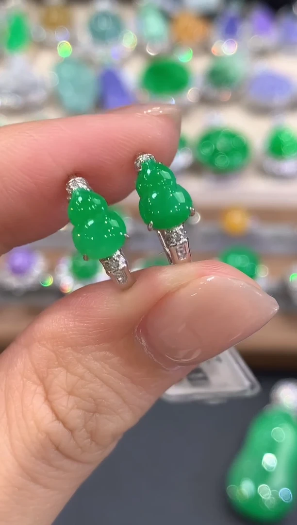 18K金镶嵌翡翠耳饰w14