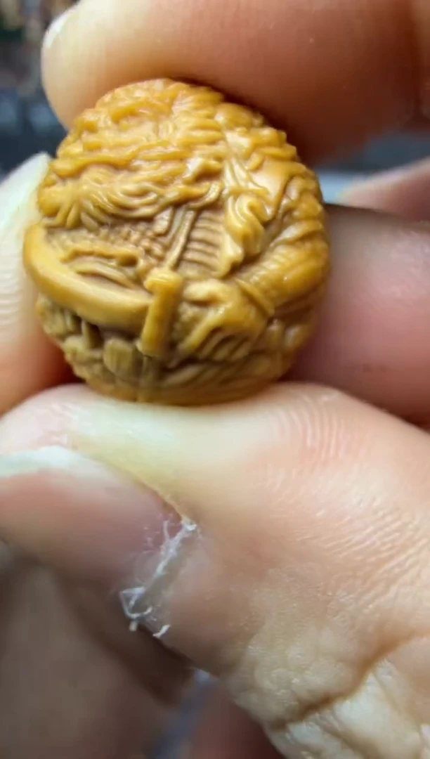 吊坠猴头核桃钟馗