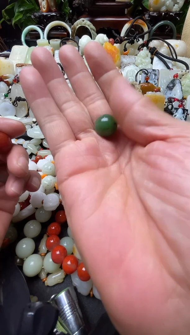 未镶嵌和田玉挂件妍挂件