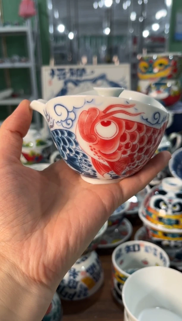 昨明景德镇陶瓷：宝瓶