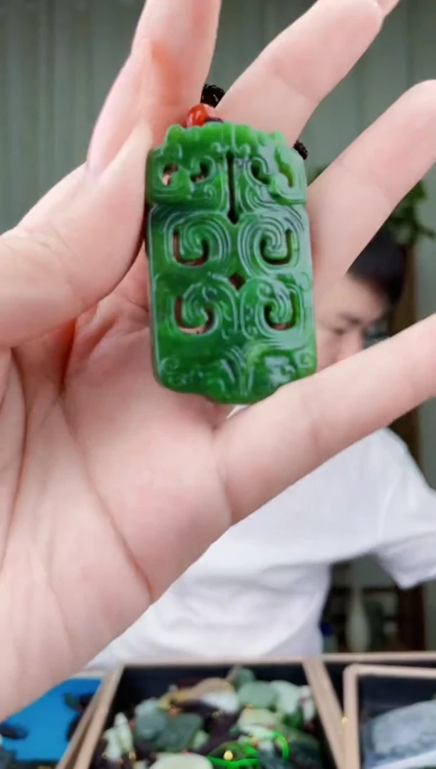 未镶嵌和田玉挂件拍一发一，多样性发货！
