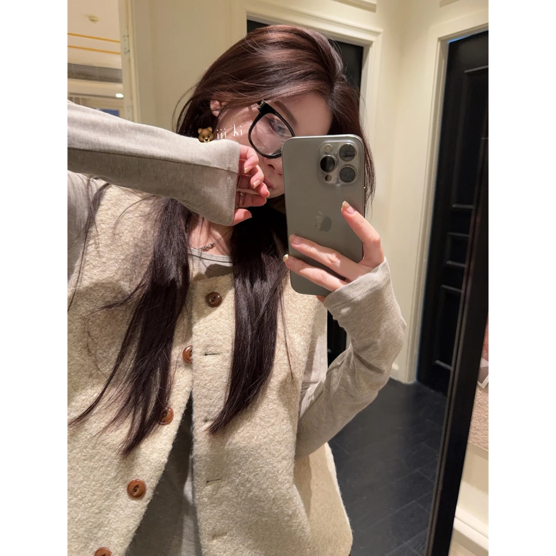 圆领长袖T恤打底衫+马甲女叠穿加厚无袖上衣套装 60866