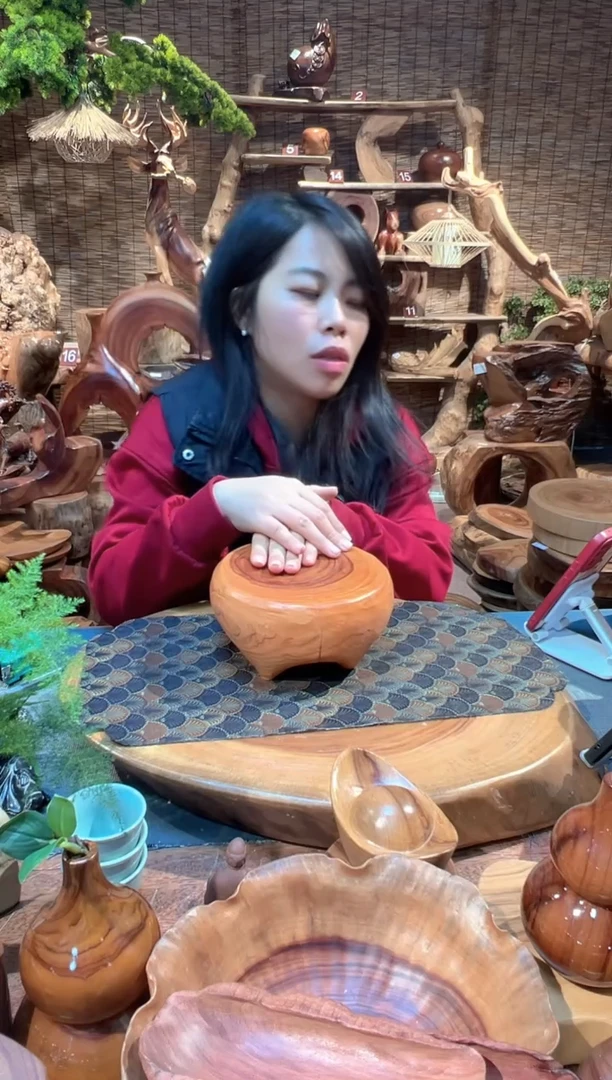 木香樟木-四脚底座小摆件