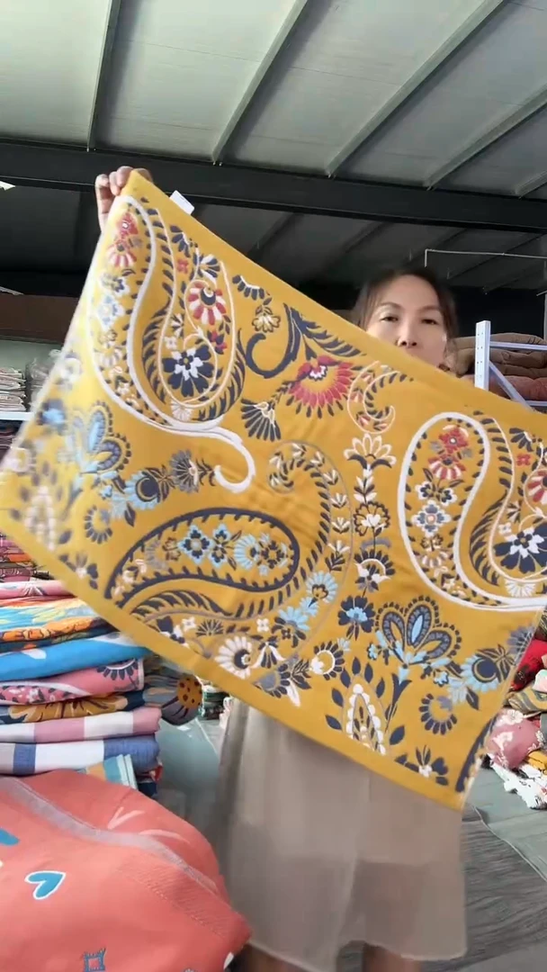 枕巾  腰果花黄色