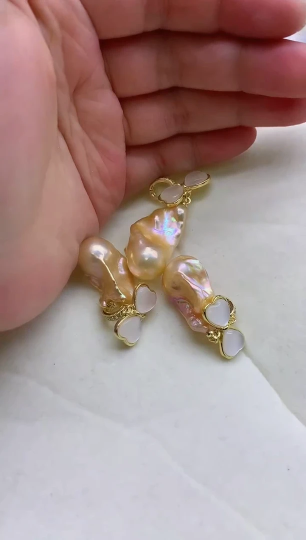 【闪购商品】淡水珍珠吊坠(不含链)合金多发其一