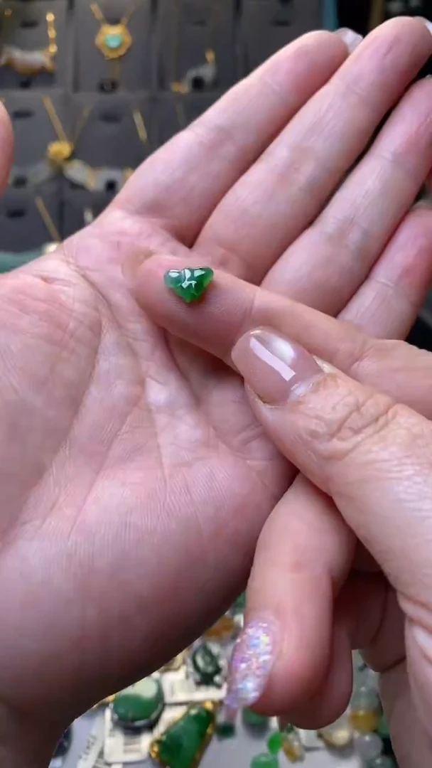 颈饰未镶嵌翡翠净货38172