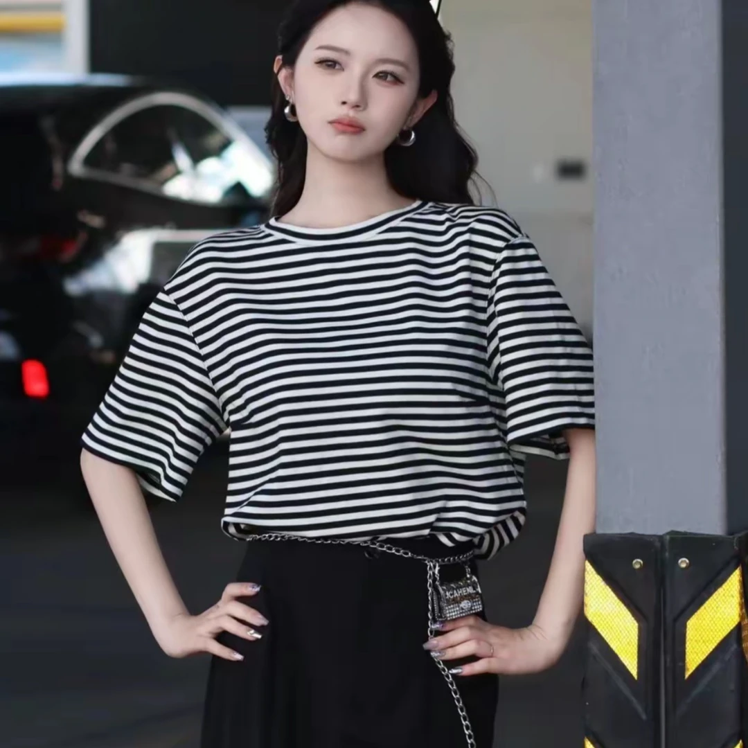 哥弟新款休闲时尚显瘦简约百搭圆领条纹短袖T恤1300790