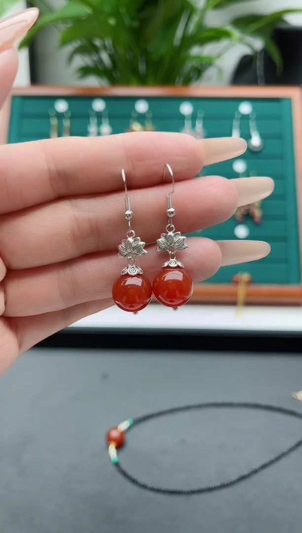 【闪购商品】南红玛瑙耳饰银S925镶嵌302