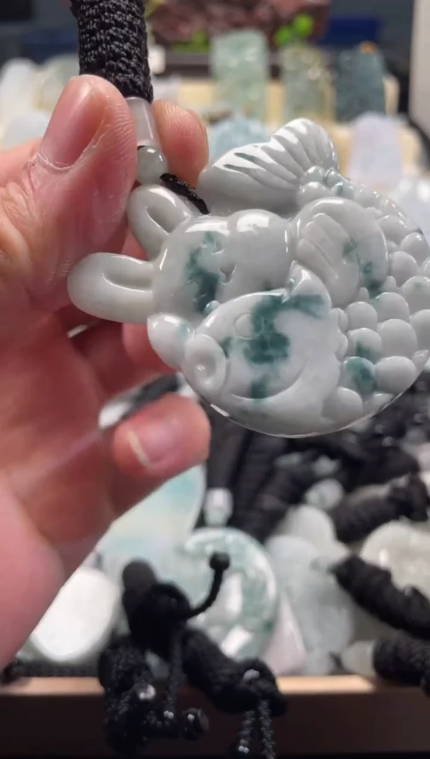 颈饰未镶嵌翡翠12/26/006