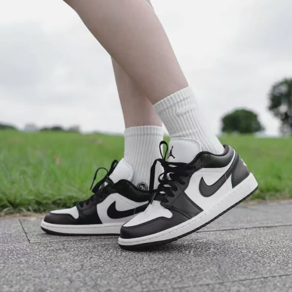 Air jordan 1 low AJ1 黑白熊猫低帮休闲百搭运动板鞋 DC0774-101