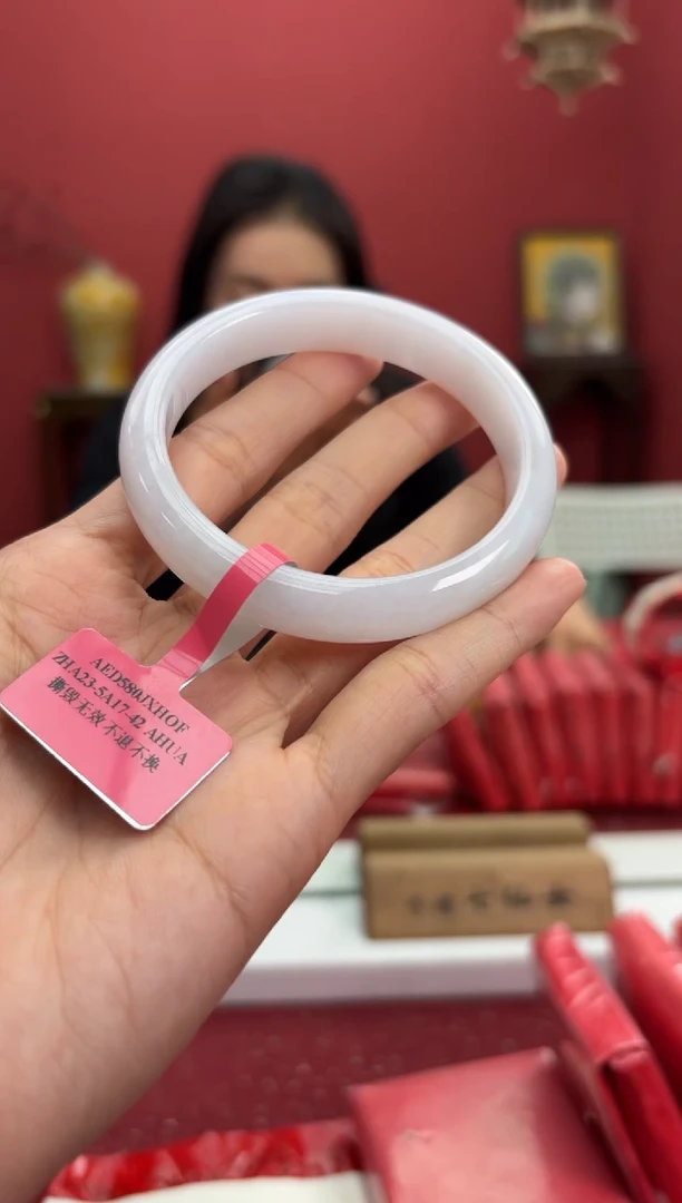 【闪购商品】翡翠手镯未镶嵌1手镯