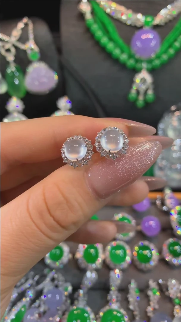 【闪购商品】翡翠耳饰18K金镶嵌耳饰