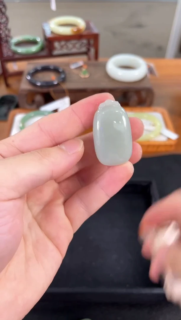 吊坠(不含链)未镶嵌和田玉且末青白 无事牌 1