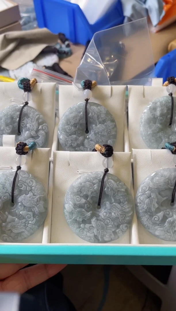 【闪购商品】翡翠颈饰未镶嵌天然缅甸A货翡翠多样性发一九龙扣94