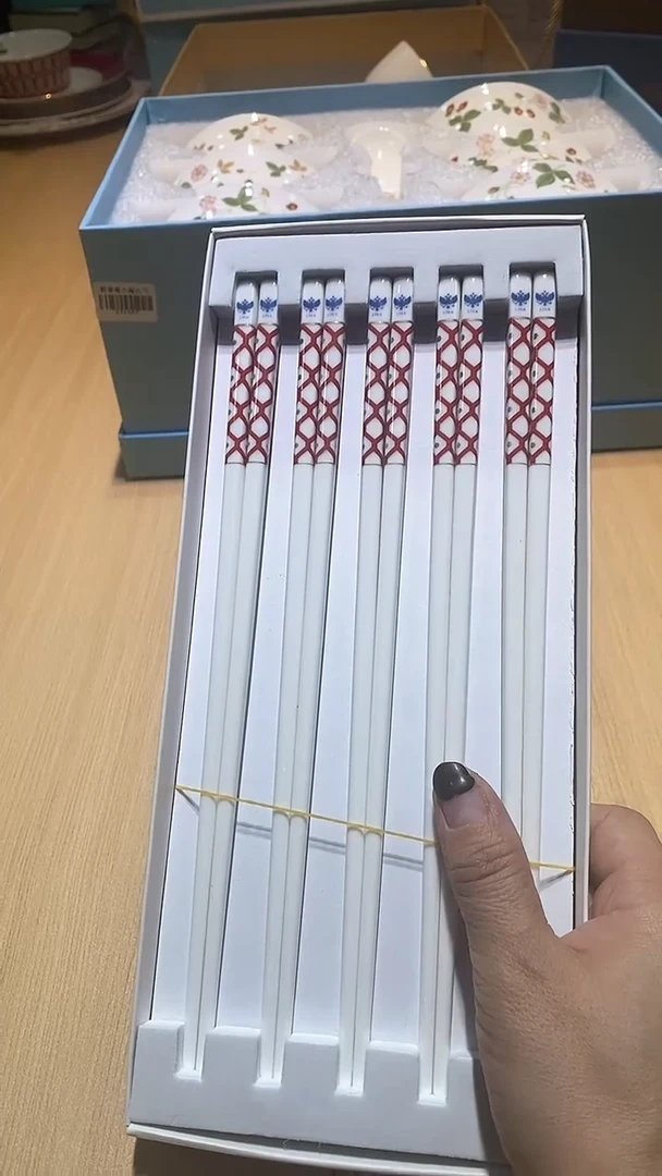 【闪购商品】瓷片锅碗瓢盆一件不剩