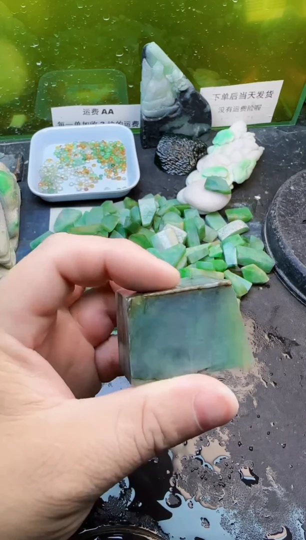 翡翠未镶嵌颈饰天然翡翠167