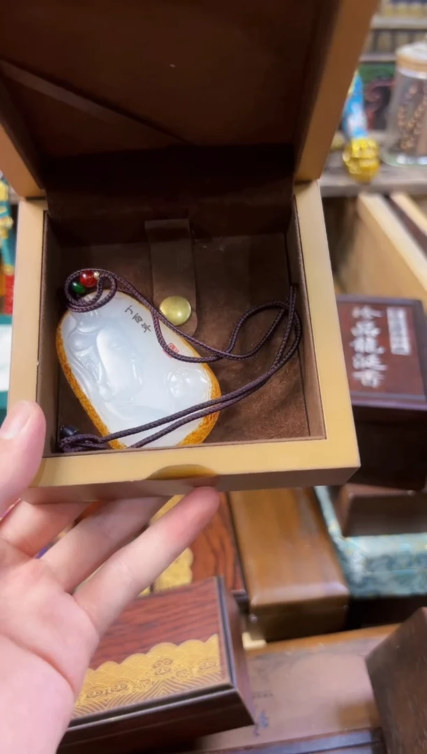 和田玉未镶嵌挂件----------------------