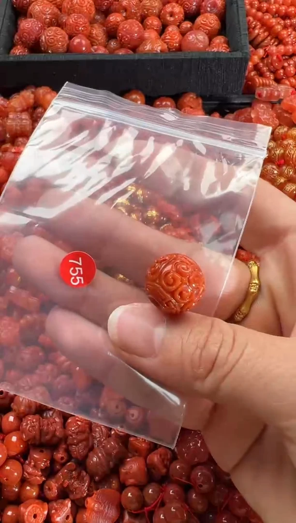 【闪购商品】南红玛瑙颈饰未镶嵌1