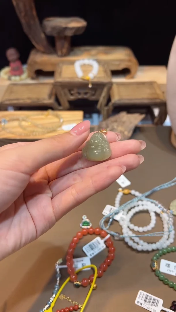 手饰和田玉未镶嵌手饰@@Z3180