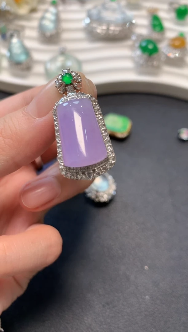 吊坠(不含链)18K金镶嵌翡翠A51 不含链