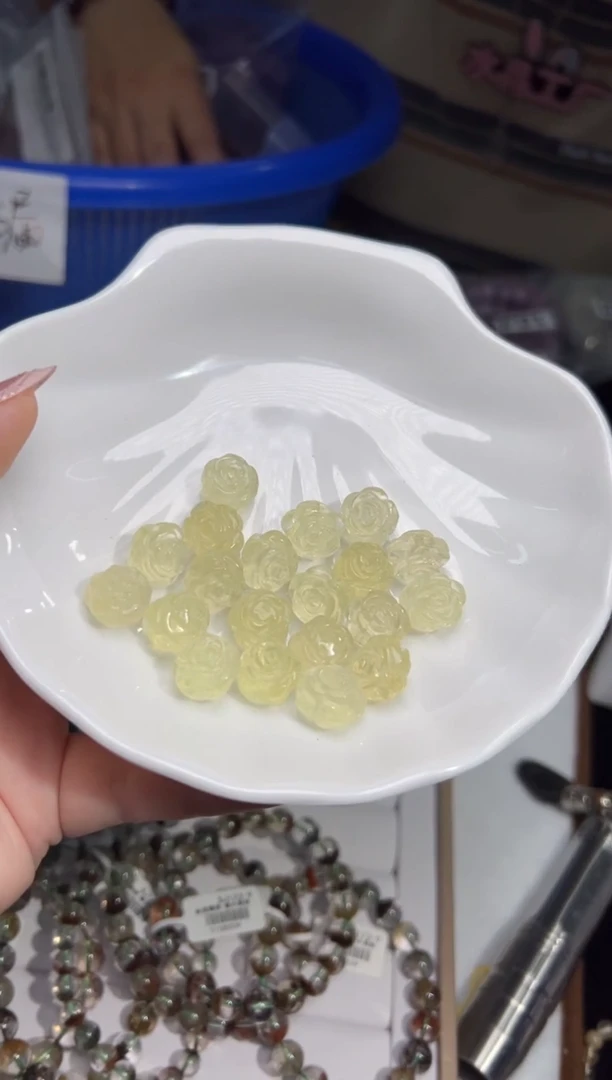 未镶嵌珠宝半成品水晶黄水晶（不带证书）默认微瑕多样性发其一-167