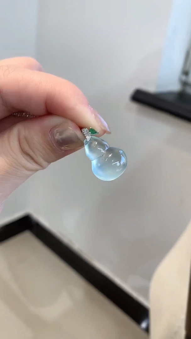 未镶嵌蛇纹石玉吊坠(不含链)葫芦