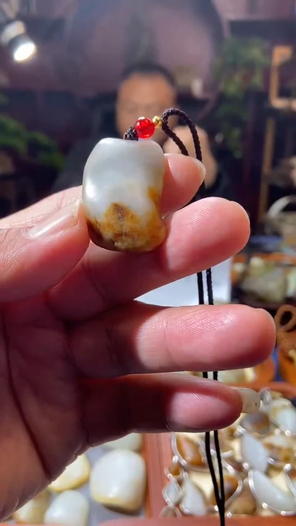 【闪购商品】和田玉挂件未镶嵌和田玉吊坠挂件精美