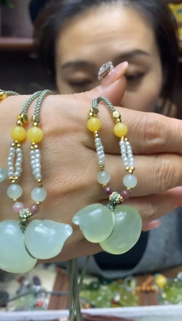 【闪购商品】岫玉吊坠未镶嵌多样性发货其中发一