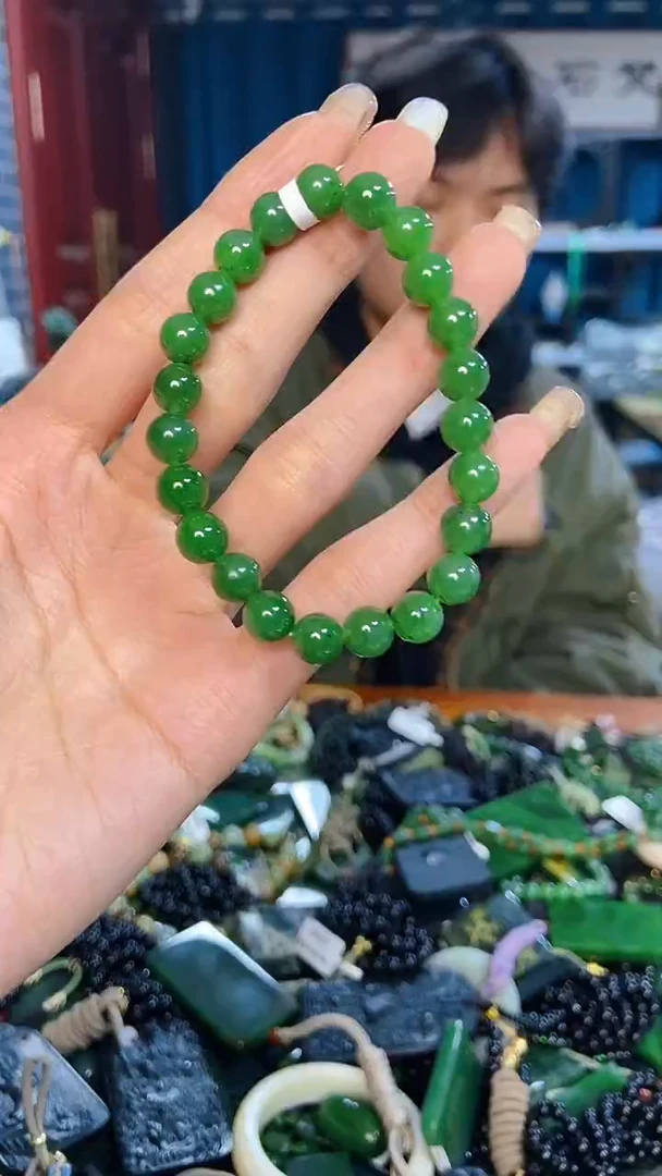 未镶嵌和田玉挂件1