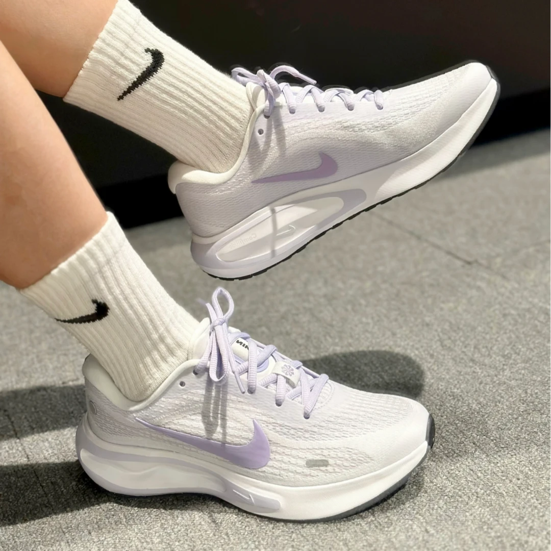 NIKE耐克女子W NIKE JOURNEY RUN舒适时尚运动跑步鞋FJ7765-113