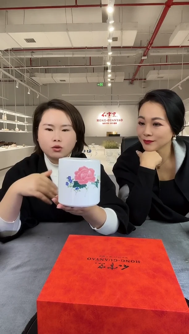 摆件陶瓷D6/芙蓉花笔筒陶瓷——————