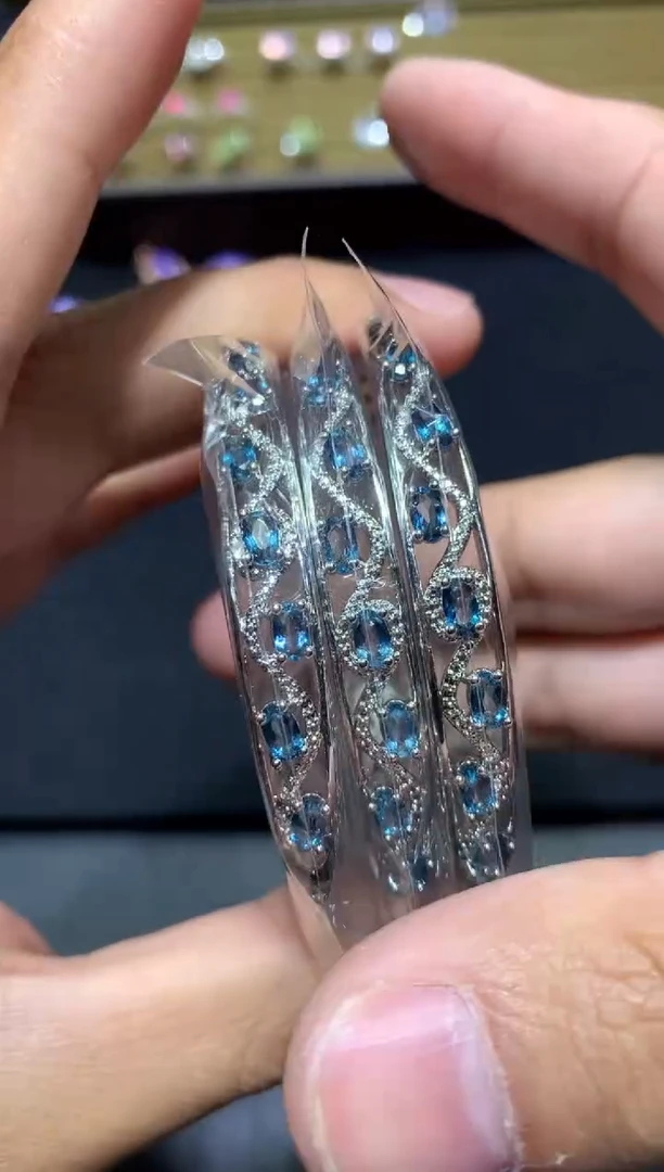 未镶嵌手镯托帕石P100【多样性发其一】