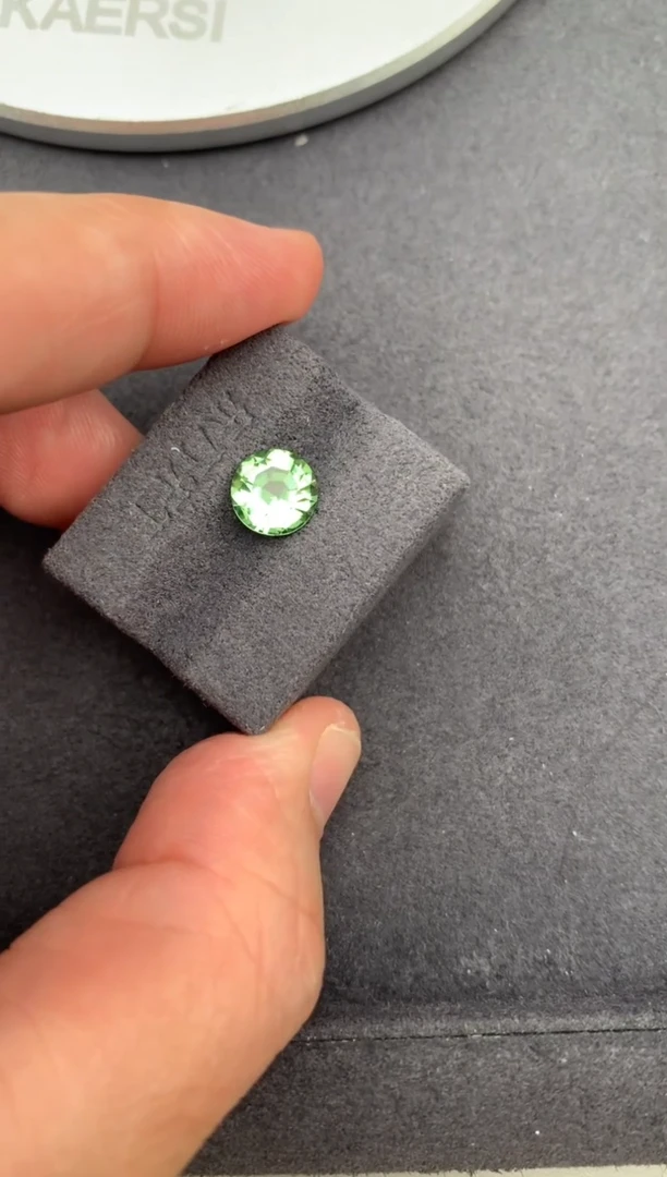 未镶嵌珠宝半成品碧玺1.4ct绿碧玺  定制  BE