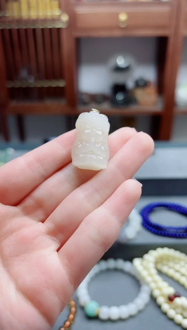 和田玉18K金镶嵌颈饰18K金藕粉扎基吊坠QC赠链