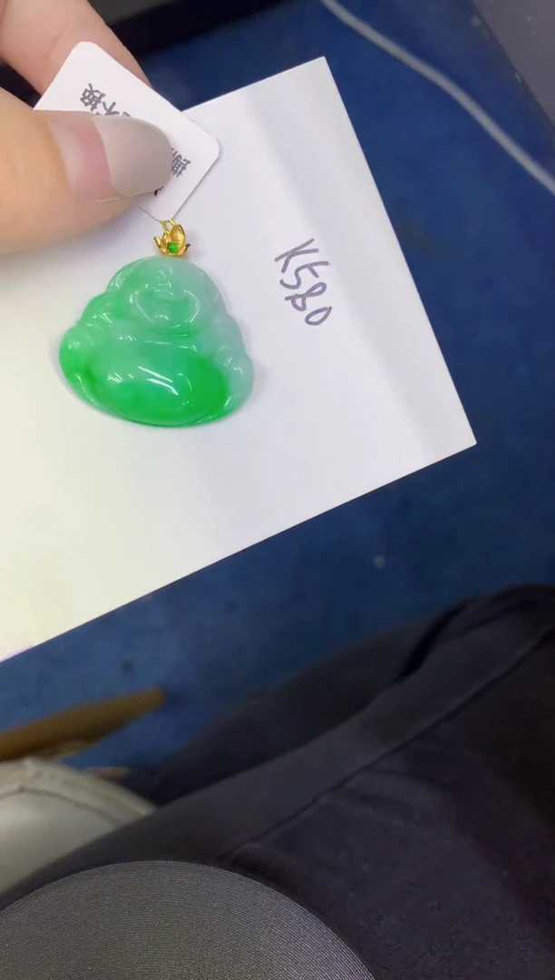 颈饰18K金镶嵌翡翠缅甸天然翡翠A货