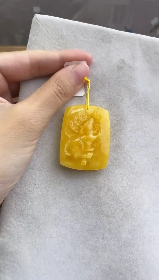 裸石琥珀未镶嵌10915075-吊坠