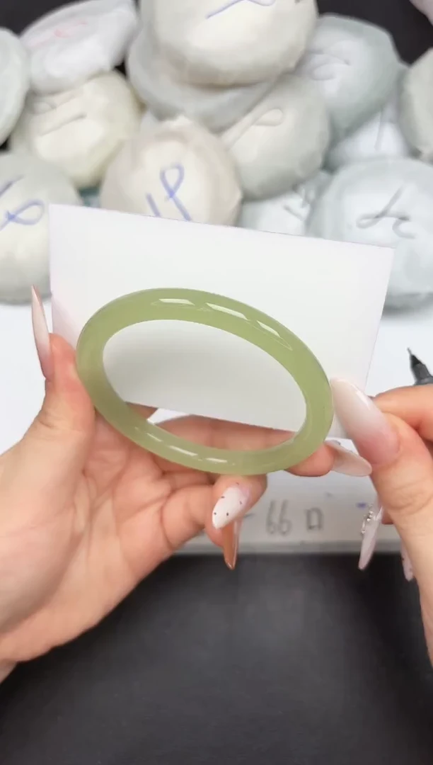 未镶嵌手镯石英质玉A263/60.7