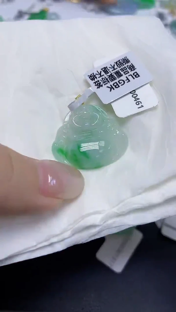 翡翠18K金镶嵌颈饰天然缅甸翡翠A货