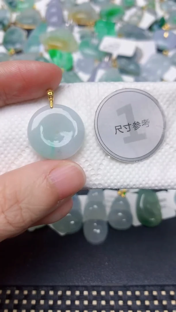 颈饰未镶嵌翡翠天然缅甸A货翡翠