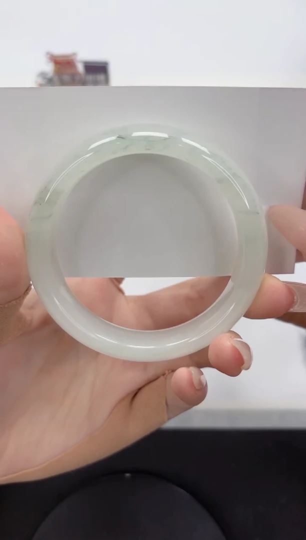 【闪购商品】石英质玉手镯未镶嵌A4-58.5