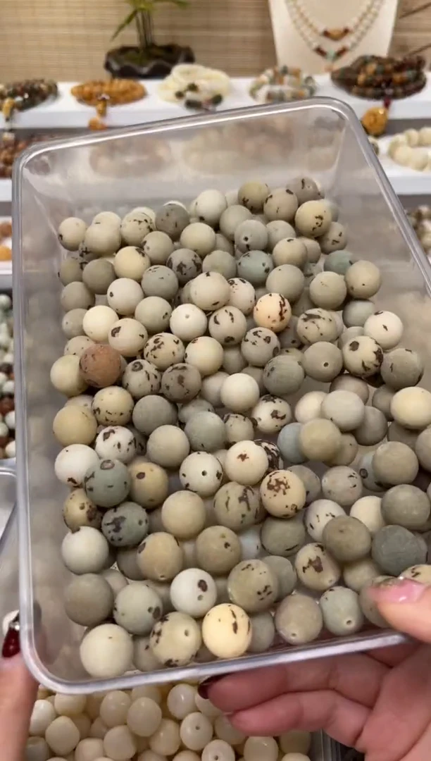 【闪购商品】白玉菩提手串卡16绿灰汤圆20颗