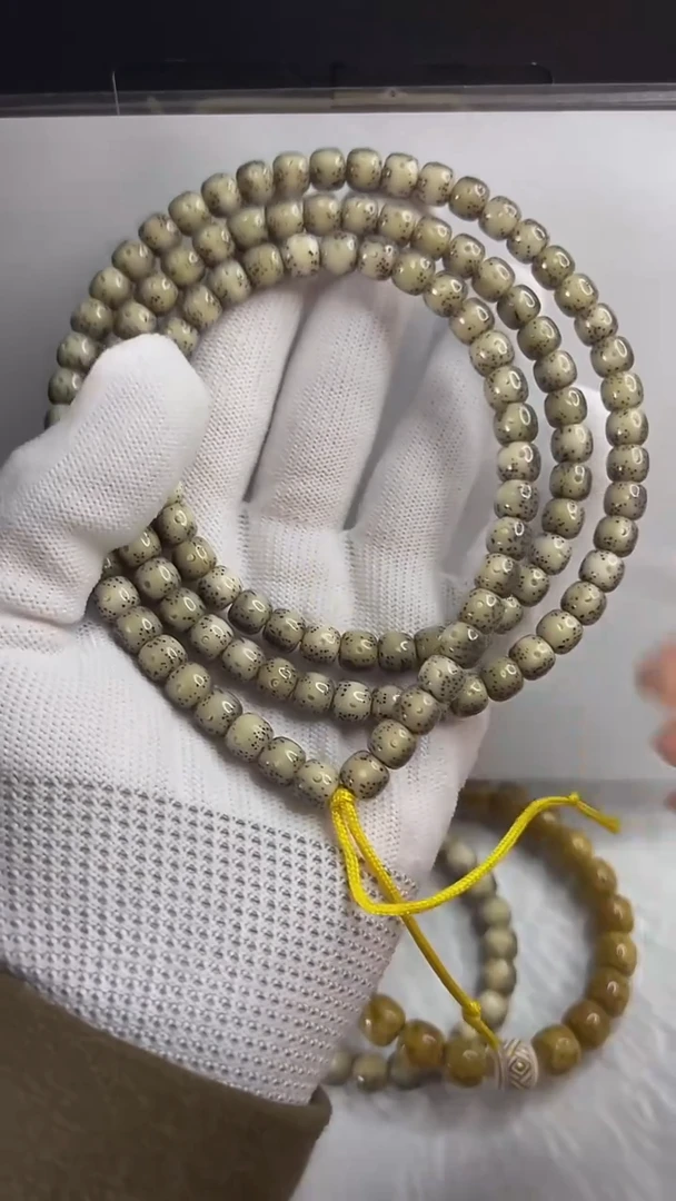 手串星月菩提小驼包7+.z649