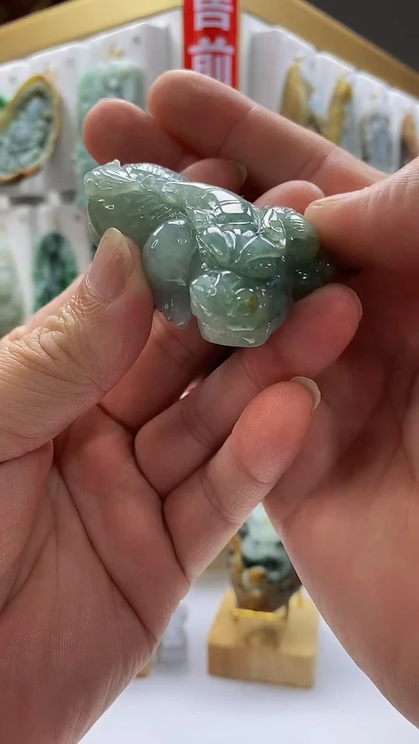 翡翠未镶嵌颈饰翡翠A货2025/7/21