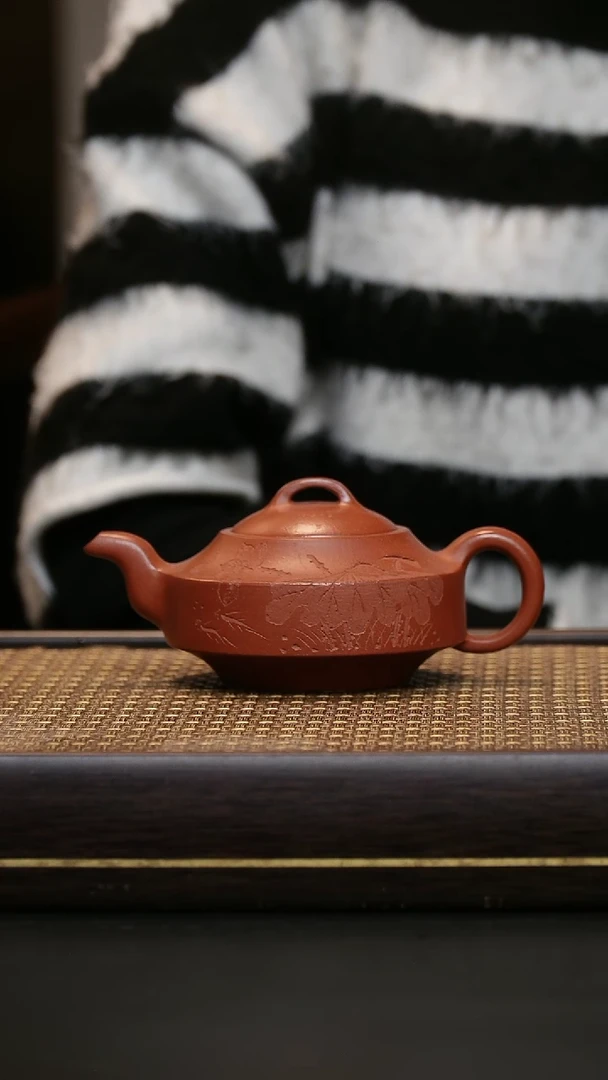 茶壶紫砂红降坡 汉君