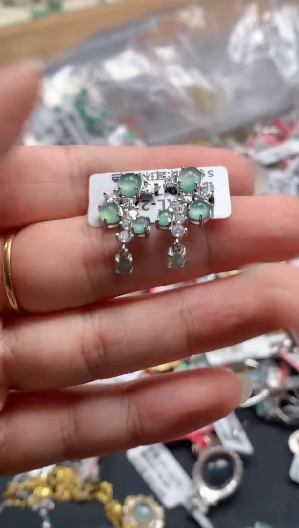 翡翠戒指银S925镶嵌天然A货缅甸翡翠