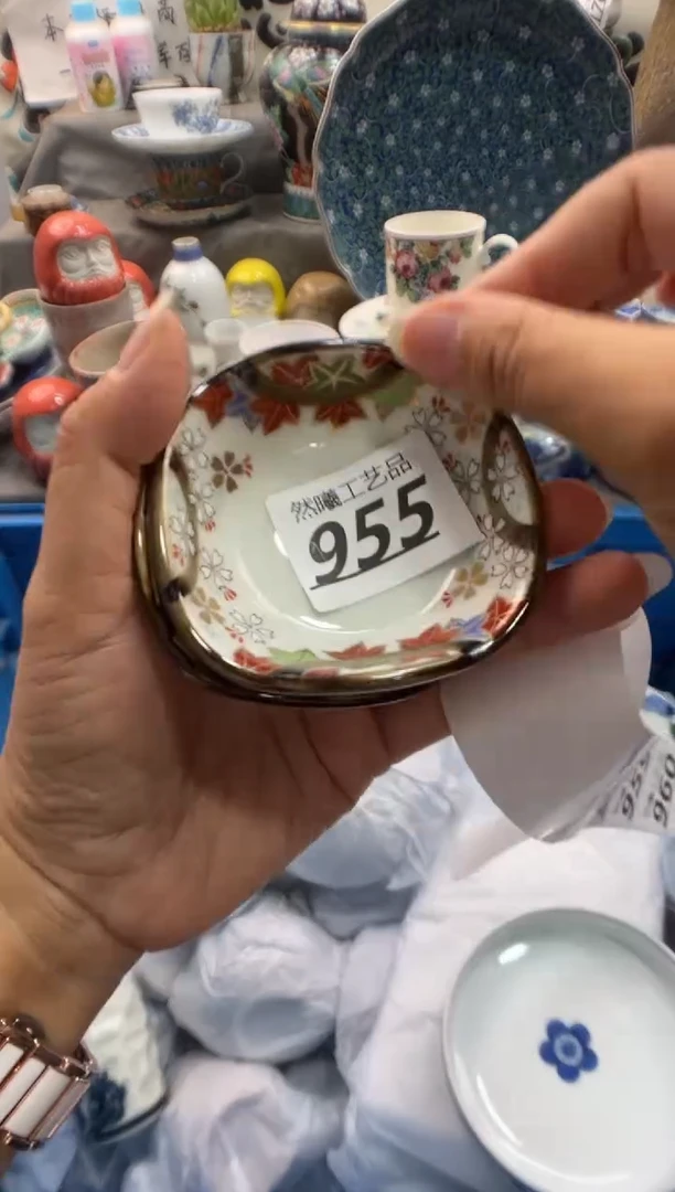 瓷片燕*潇955