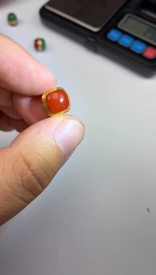 合金背云南红玛瑙南红背云